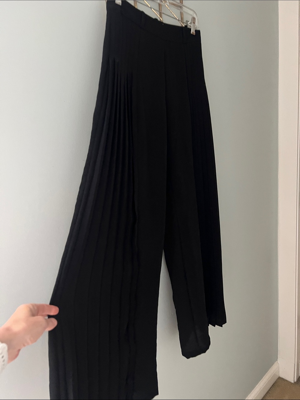 CotelacBlack Pleated Wide-Leg Pants